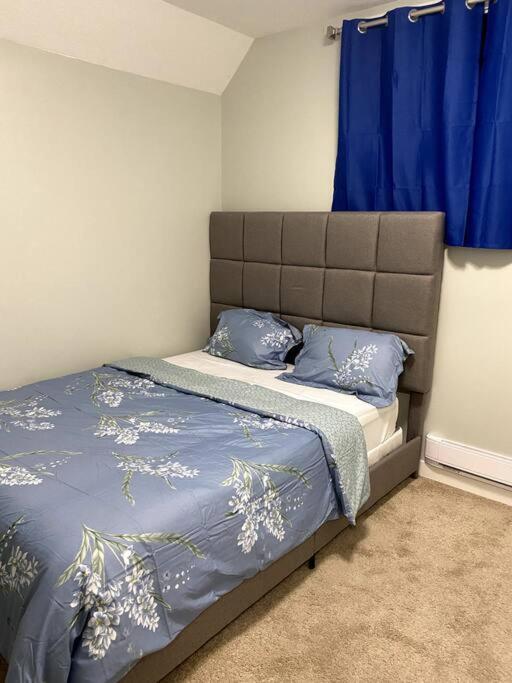 Beautiful And Spacious 1 Room In A Very Quiet Area Airdrie Esterno foto
