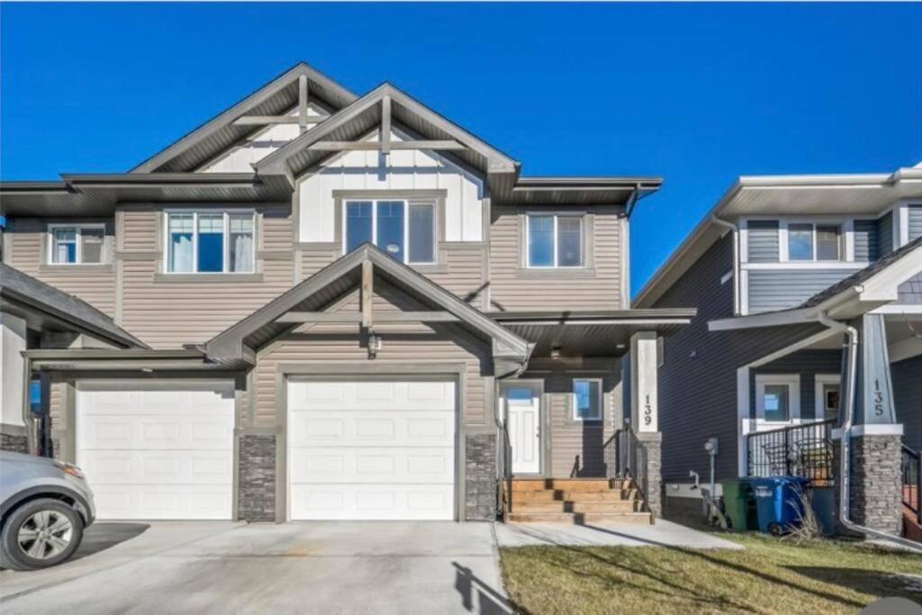 Beautiful And Spacious 1 Room In A Very Quiet Area Airdrie Esterno foto